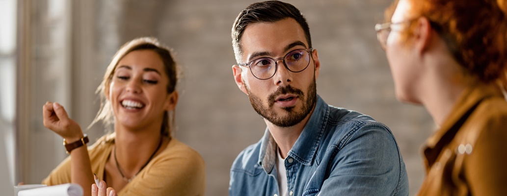 Vantagens do coworking para a nova geração