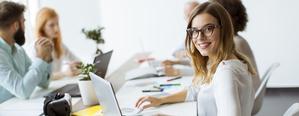 Entenda sobre espaços coworking