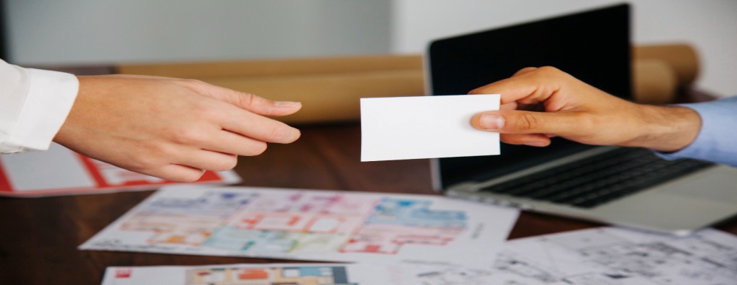 Cartão de Visitas: 5 Estratégias Essenciais para Criar o Seu com Sucesso