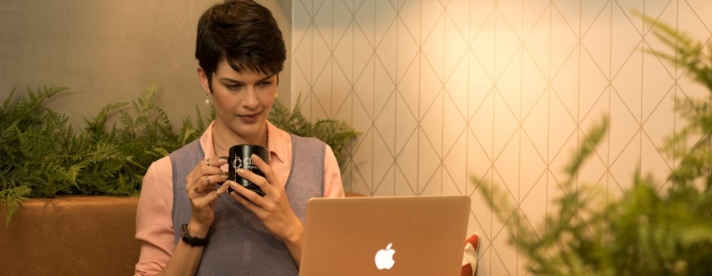Por dentro do coworking: como é o dia a dia de quem trabalha nesses espaços compartilhados